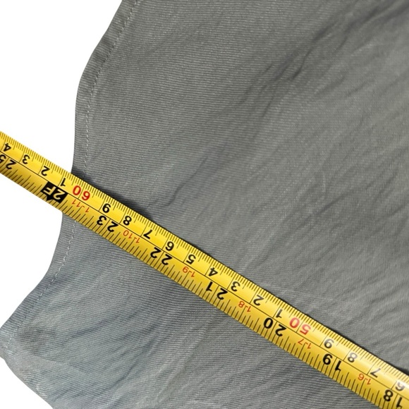 Simply Vera Vera Wang Olive Green V-Neck Blouse – Size XS - Picture 4 of 4